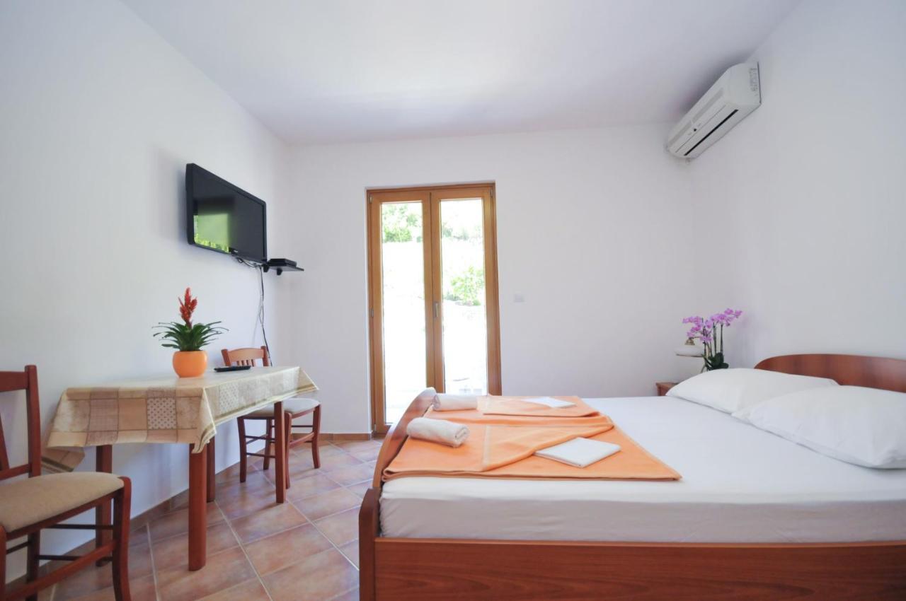 Tilia Apartments Budva Exterior photo