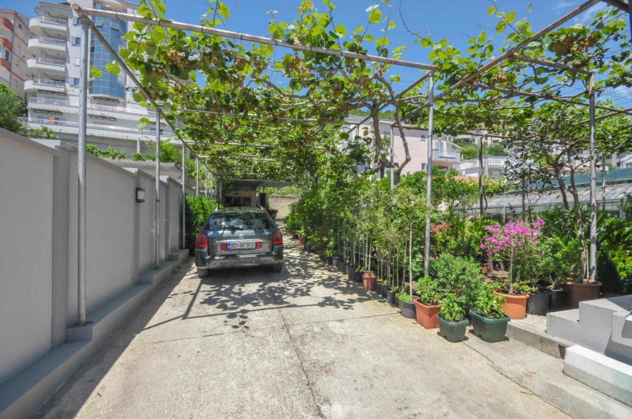 Tilia Apartments Budva Exterior photo